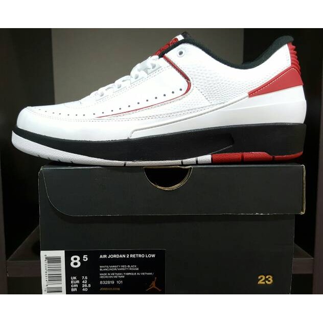 AIR JORDAN 2 RETRO LOW BRED CHICAGO 832819101 WHITE/VARSITY RED-BLACK