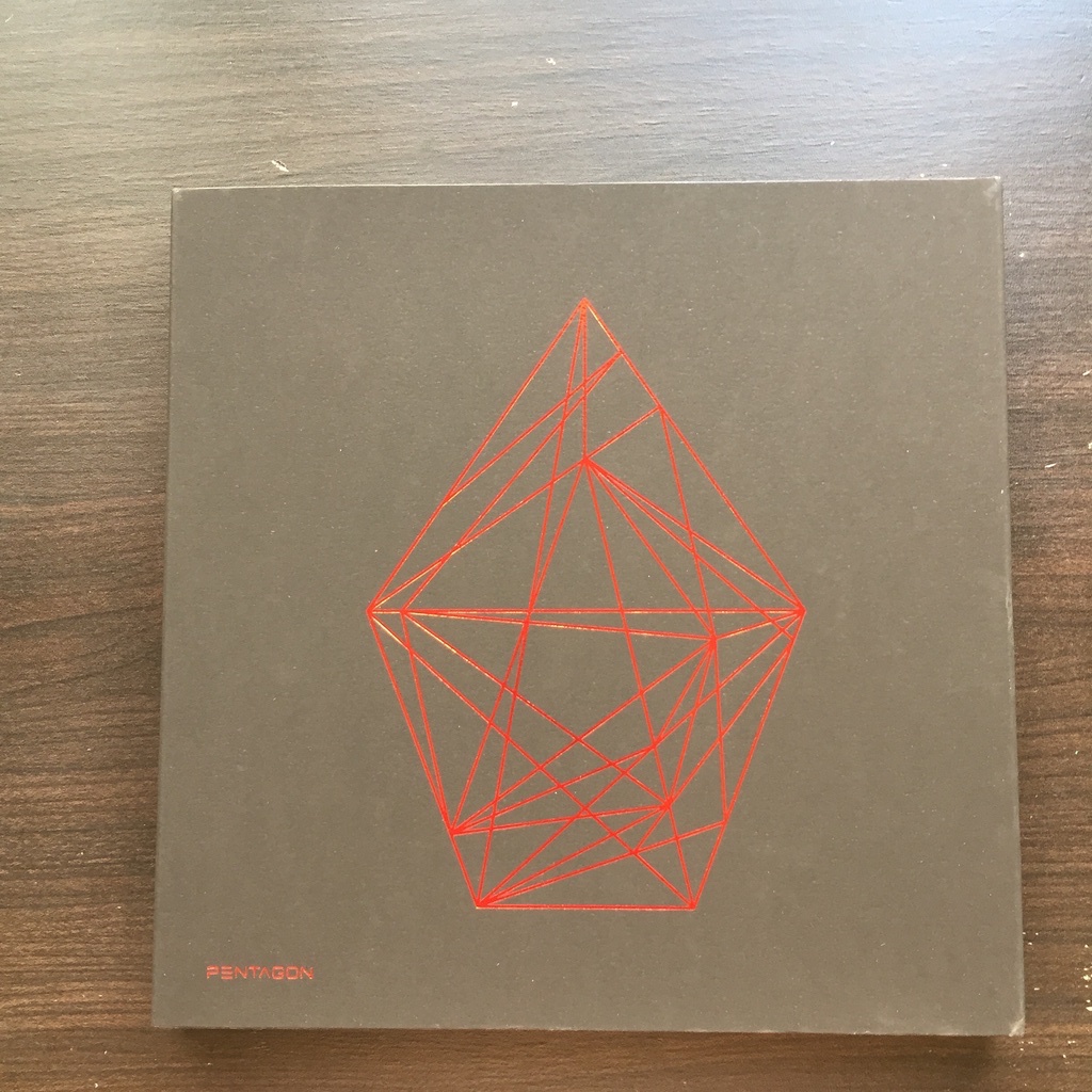 PENTAGON 1st album UNIVERSE:THE BLACK HALL