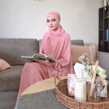 Mukena terusan dewasa Sumayyah, mukena zamrud, baju syar'i, rukuh terusan, telekung, dusty pink, pin