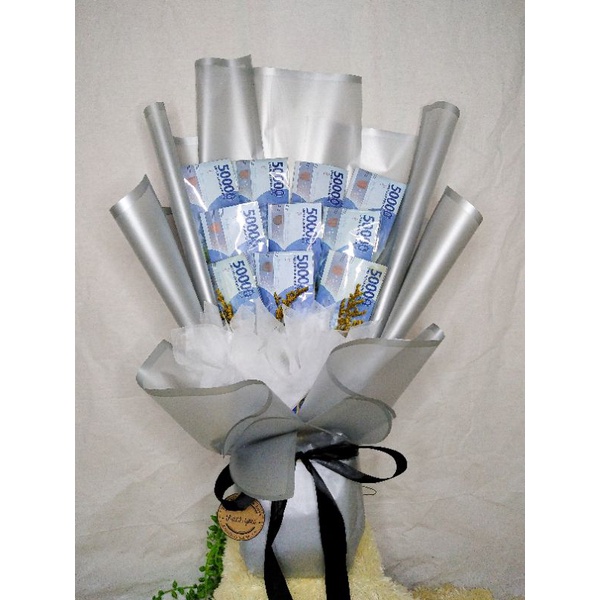 

Money bouquet|Kado buket uang|Kado ulangtahun|Kado anniversary|Kado pernikahan