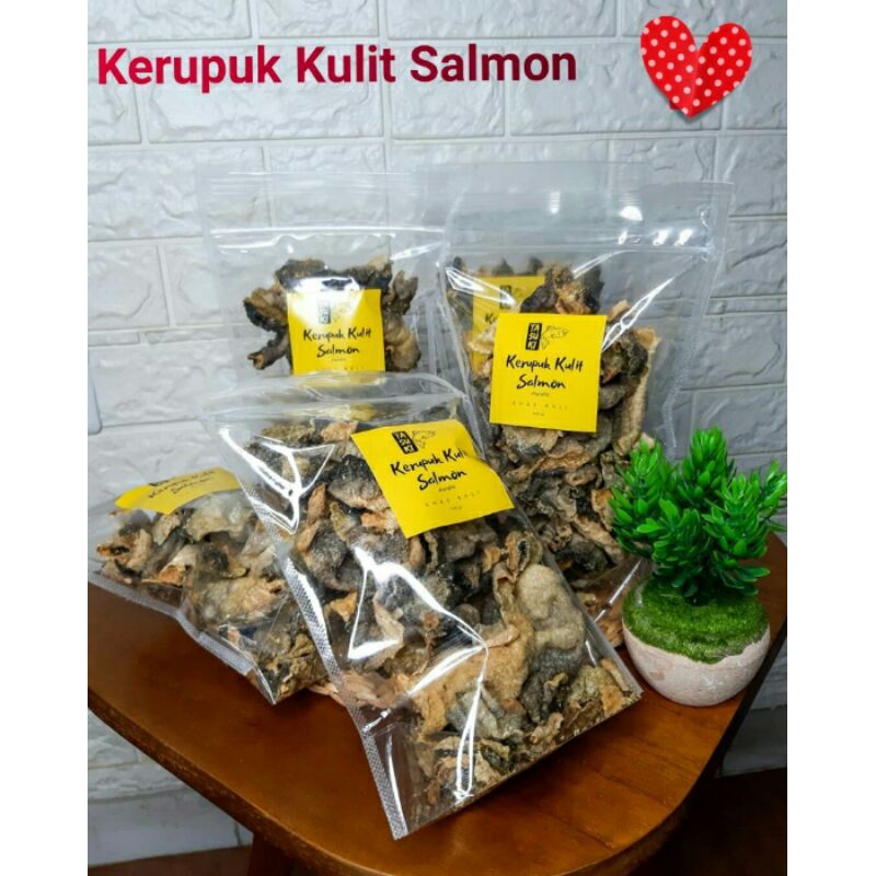 

Kerupuk Kulit Salmon