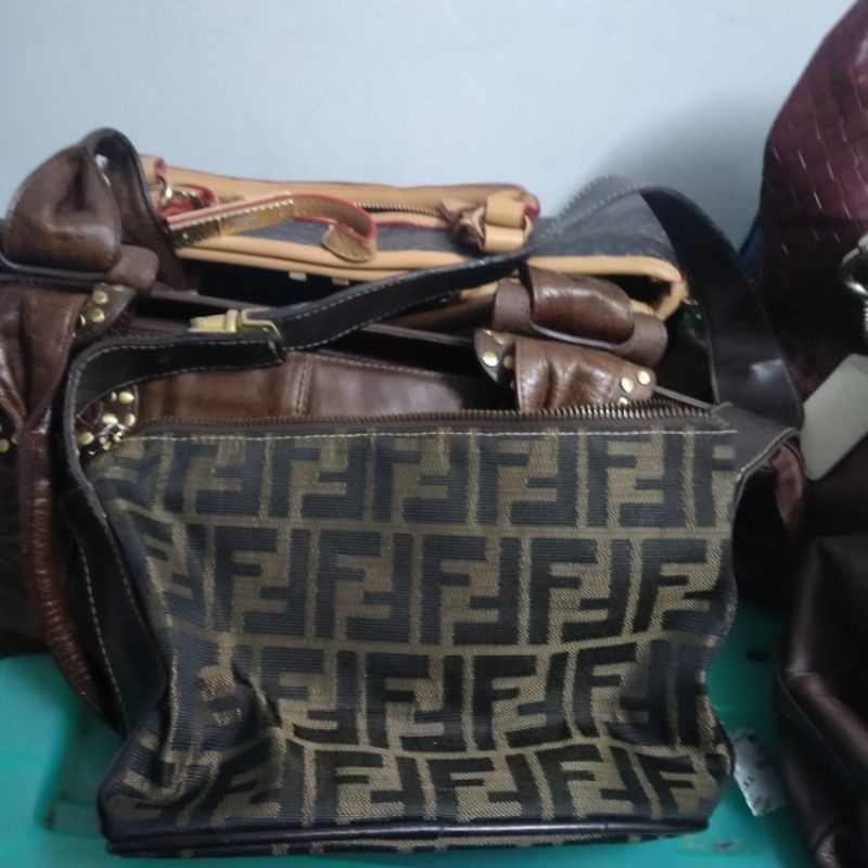 preloved fendi vintage bag ori + pouch lv