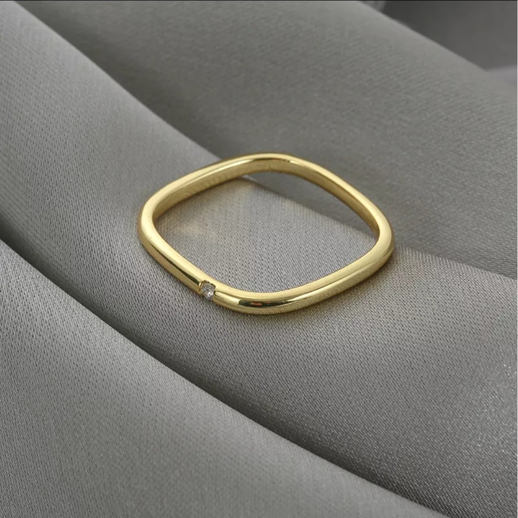 Cincin Titanium Model Persegi Classic Ring Tersedia Warna Rosegold dan Gold