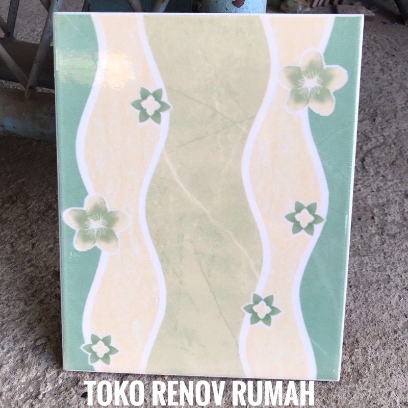 keramik dinding 25x20 bunga/ keramik dinding 20x25/ keramik dinding kamar mandi/ keramik dinding dap