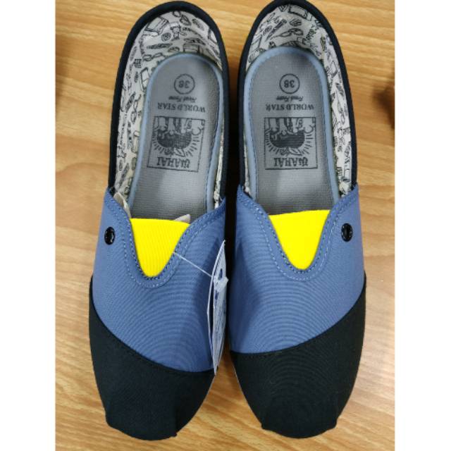 Sepatu wanita / sepatu slipon / shoemart / world star