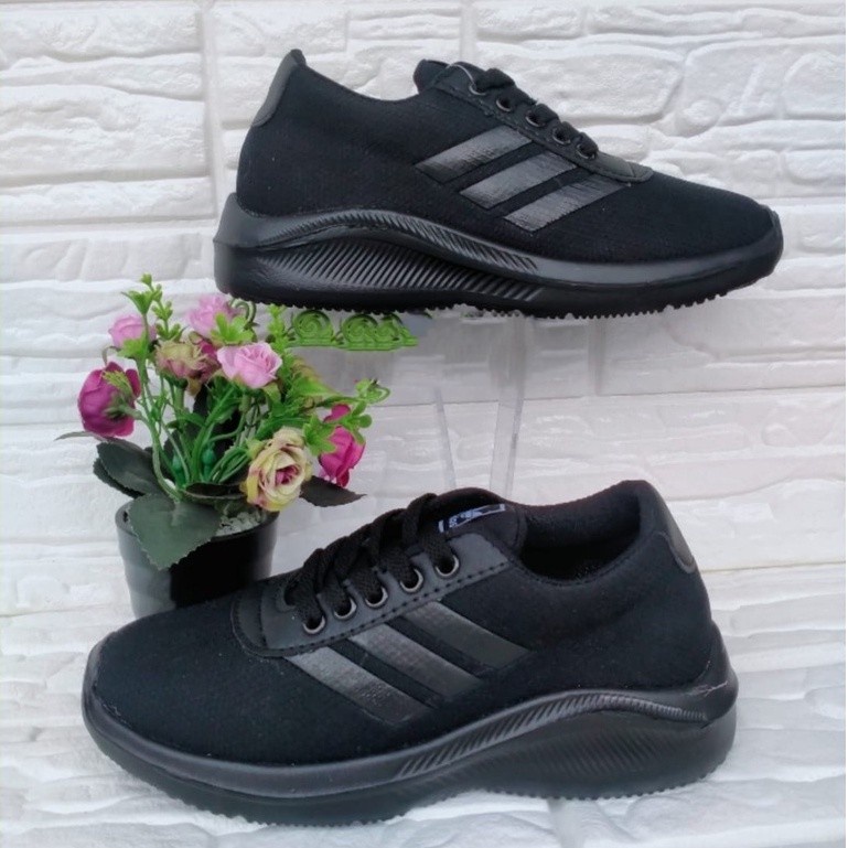 SEPATU SEKOLAH !! SEPATU ADIDAS HITAM POLOS SEPATU ANAK SNAEKERS CASUAL RUNNING SPORTY CEWEK COWOK TERBARU