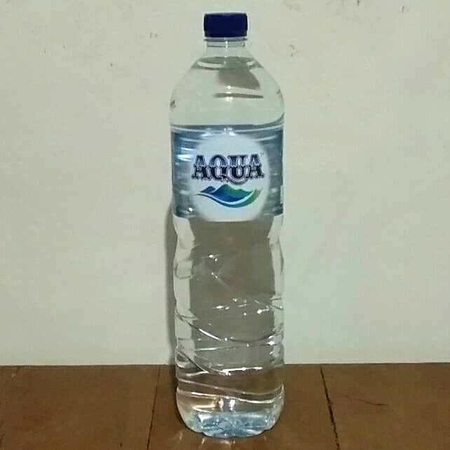 Jual Air Mineral Aqua Botol Besar 1500 Ml 15 Ltr Kemasan Satuan Shopee Indonesia 9379