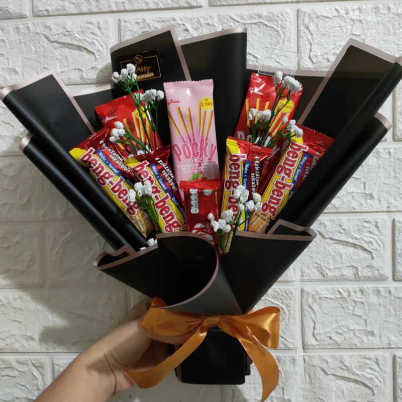 Snack Bouquet / Bucket Buket Makanan Coklat / Hadiah Buket Bunga Wisuda Bday Anniv / Kado Ultah