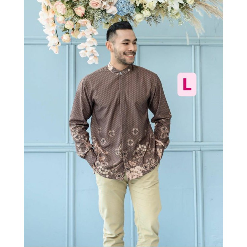 Laksamana Shirt Caviar L by Wearing Klamby