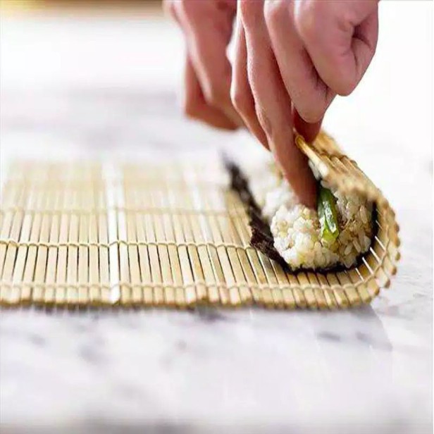 Tikar Penggulung Sushi Makisu Bamboo Roll Rolling Mat Gulungan Nasi Sushi Kimbap Tikar Sushi Bamboo