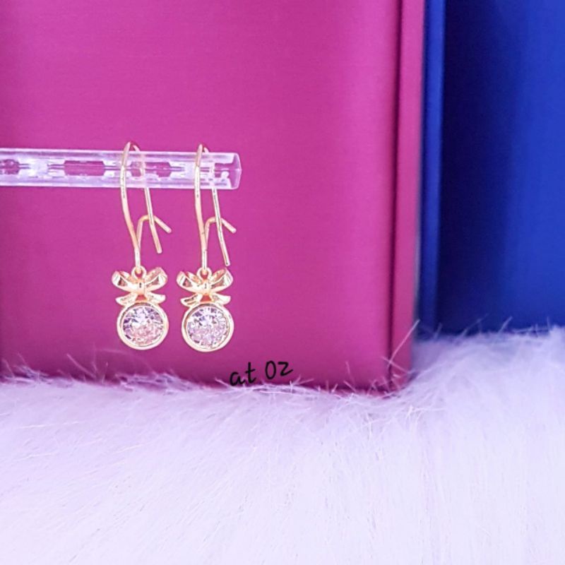 Anting model love,awet,tidak luntur ya