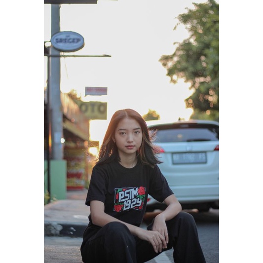 Mataram Merch29 Kaos Hitam PSIM 1929 (Rose)