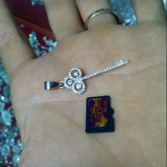 Liontin Perak Silver925 Bentuk Kunci Asli Lapis Emas Putih