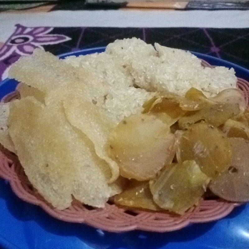 

kerupuk nasi/rengginang/kerupuk ketumbar