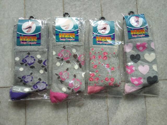 Kaos kaki motif perempuan laki laki non jempol