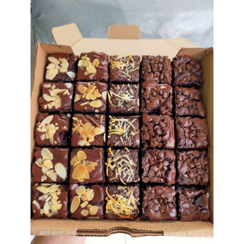 

fudgy brownies sekat ukuran 20x20 25 slice