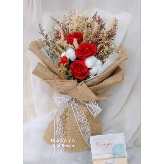 Bouquet dried flower  - buket bunga kering - bunga wisuda - handbouqet , (kode.lgr.kps)