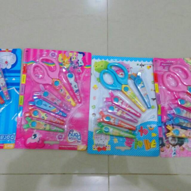 

Gunting Plastik Gerigi 6in1