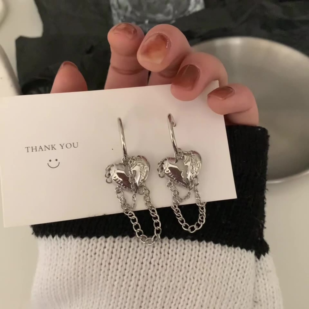 1 Pasang Anting Rantai Panjang Rumbai Desain Hati Bahan S925 Silver Needle Gaya Korea Untuk Wanita