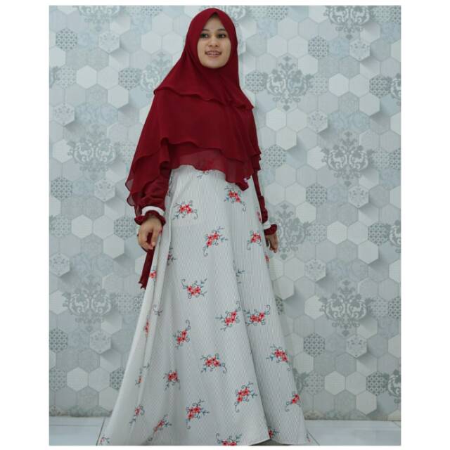 

PUTRI MAROON