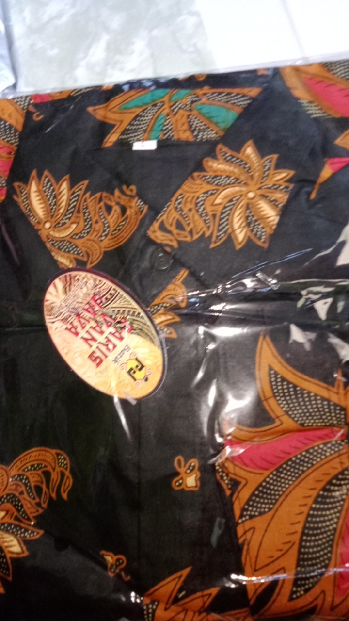 Hem Sogan Kobis Kemeja Batik Lengan Pendek