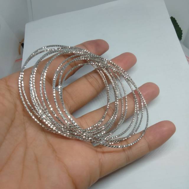 Gelang keroncong titanium warna  silver dan gold, awet,1set isi 12