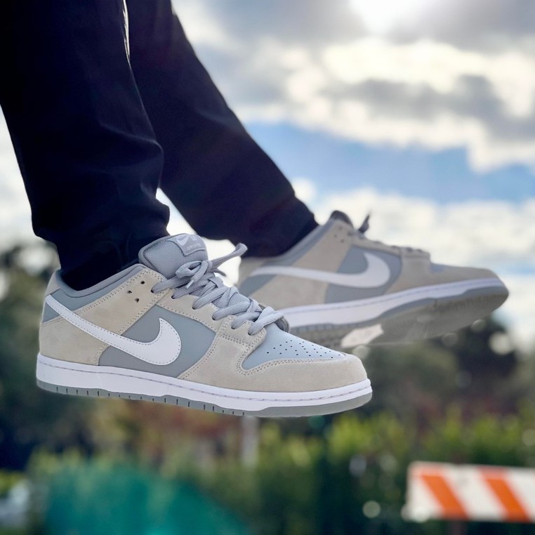 nike sb white grey