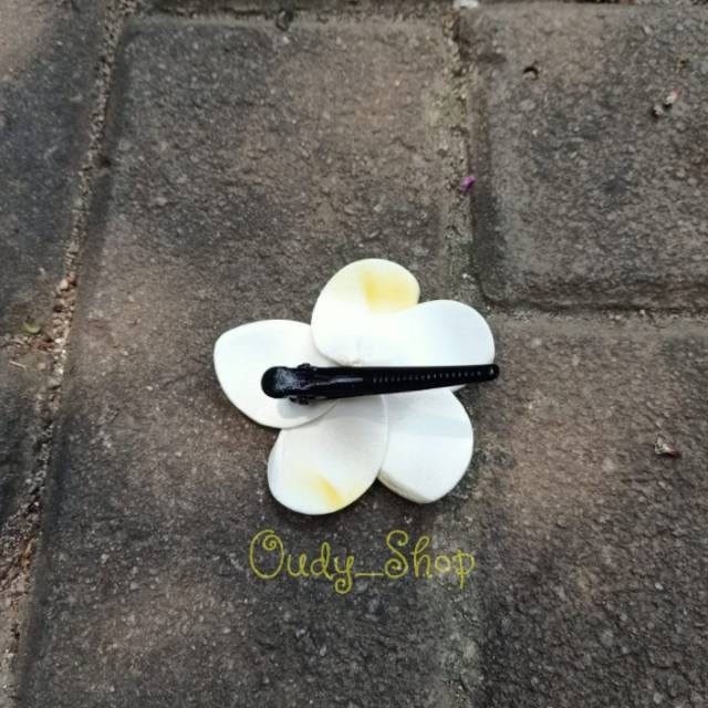 Jepit Rambut Jepun Kamboja Bali Putih Oleh Oleh Etnik Bali