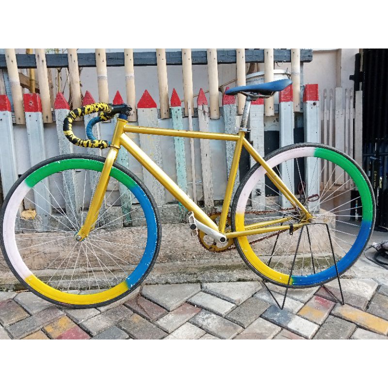 sepeda fixie united soloist 2 repaint