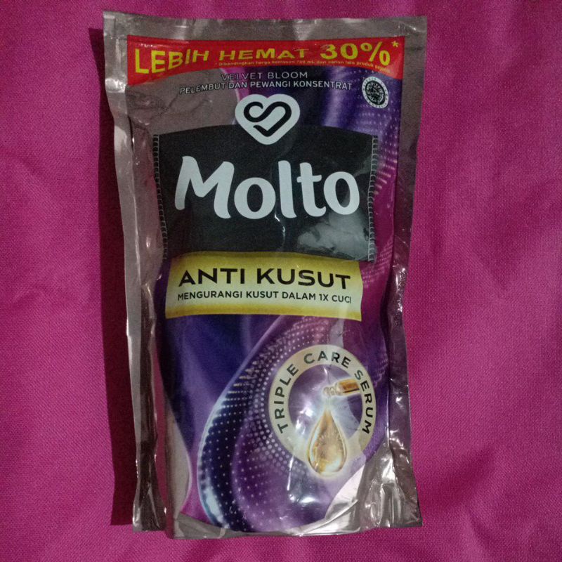 Molto anti kusut 720 ml