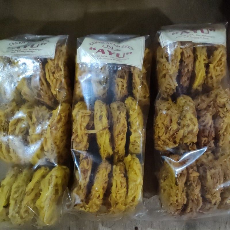 

cemilan oleh oleh medan cakar ayam kuning