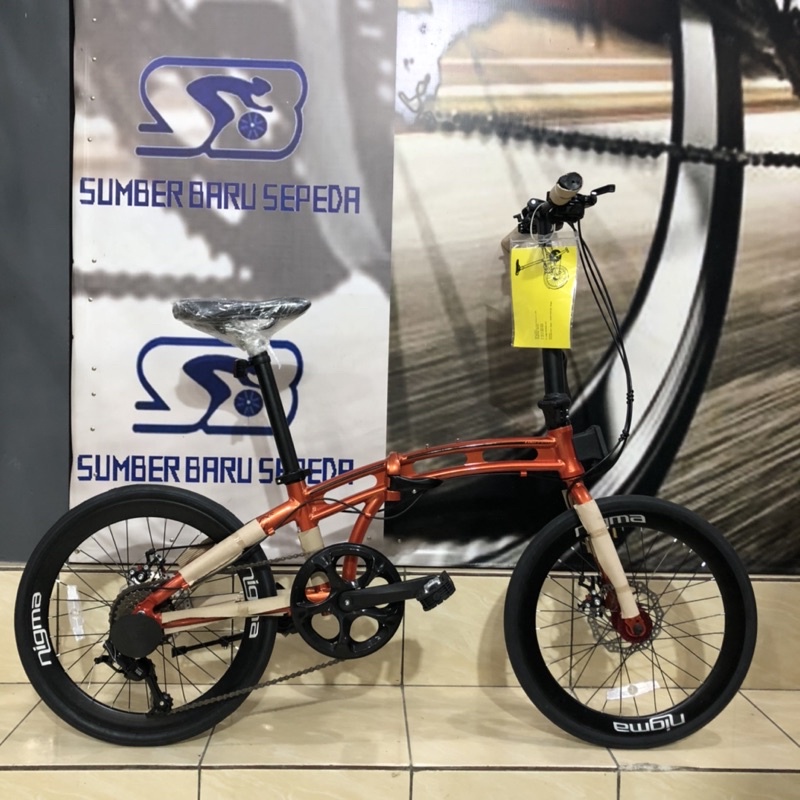 SEPEDA LIPAT UNITED NIGMA II 2 8 SPEED 20 INCH FREE HOLDER