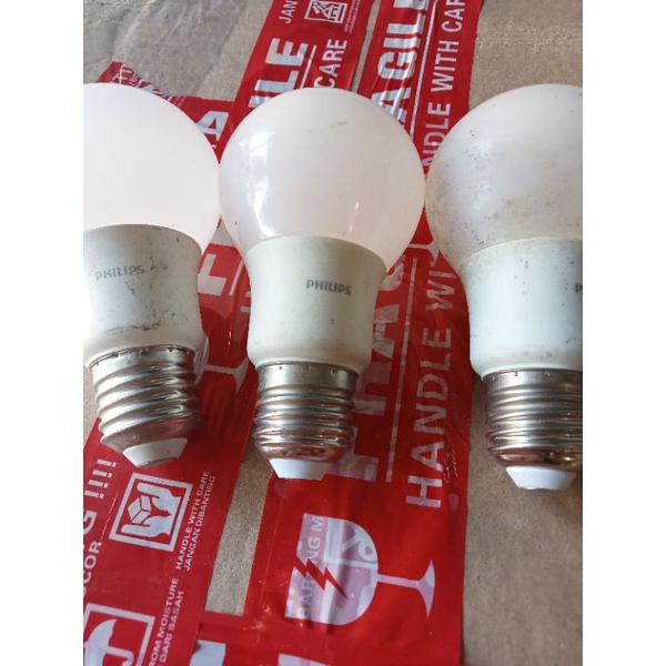 LED Philips kondisi mati(off) 5w sampai 8w