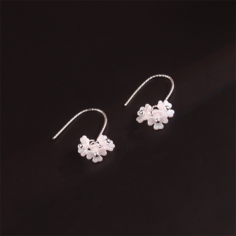 Anting Tusuk Motif Bunga Bahan Sterling Silver 925 Untuk Wanita