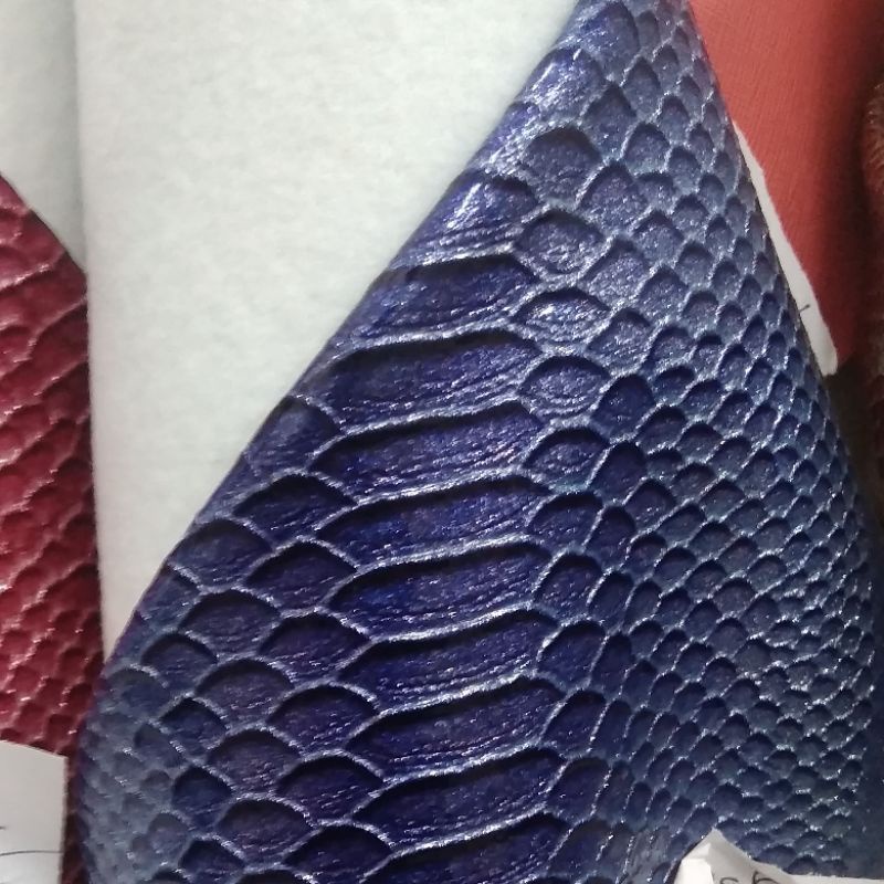 Bahan Kulit Sintesisi/Imitasi Motif Ular Meteran
