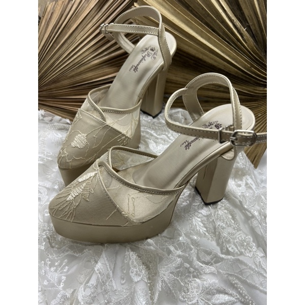 sepatu wedding wanita Cindy gold tali 12cm tahu