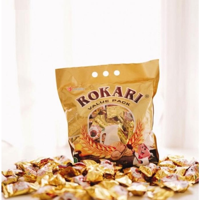 

ROKARI SNACK WAFER SALUT COKLAT KACANG BULAT 1 DUS 12X350GR DC51C1215