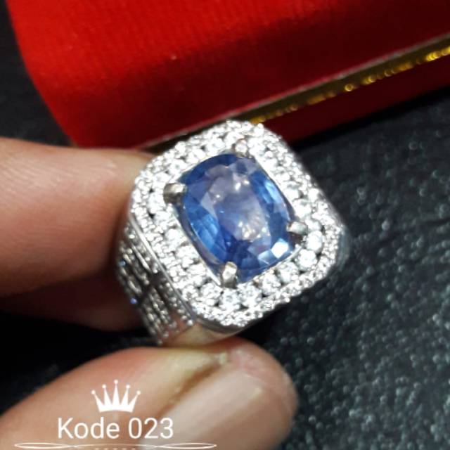 Blue sapphire ceylon srilangka