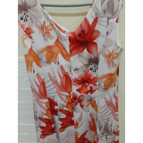 dress bunga merah