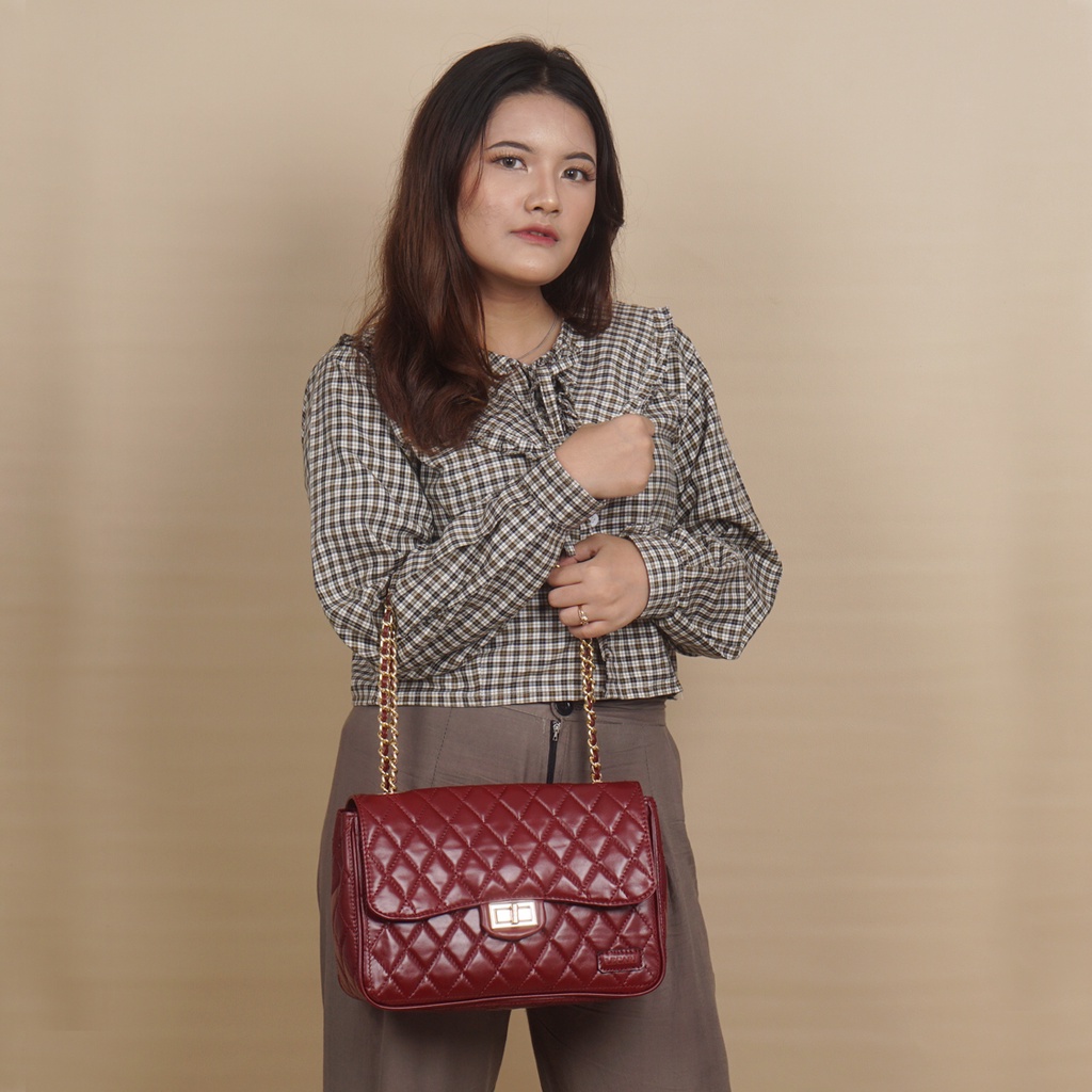 Lecari Sridewi Sling Bag Rantai Leather Tas Selempang Rantai Kulit Asli