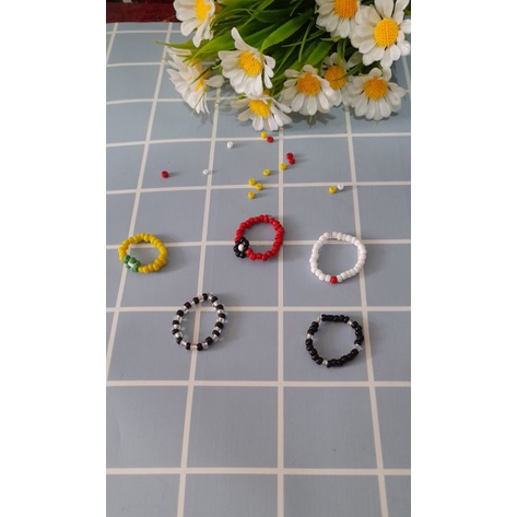 Cincin manik ala Kpop idol /beads ring/ daisy ring