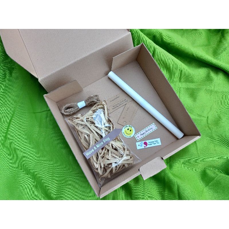 

BOX HAMPERS/ BOX KADO/ GIFT BOX/ BOX ULANG TAHUN/ WISUDA/ WEDDING