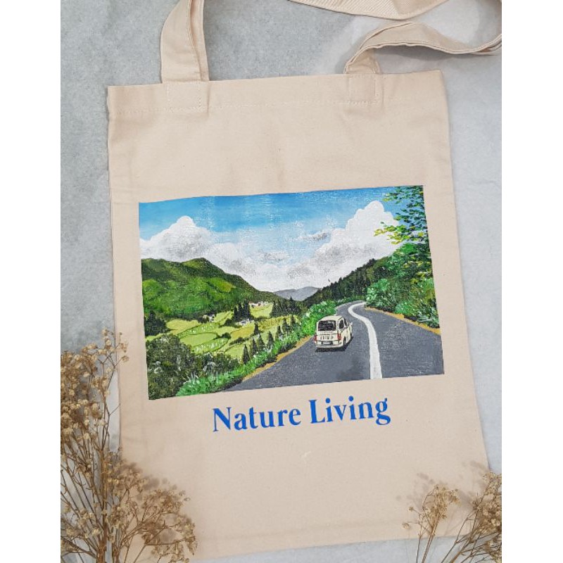 

Totebag Lukis Ghibli Style