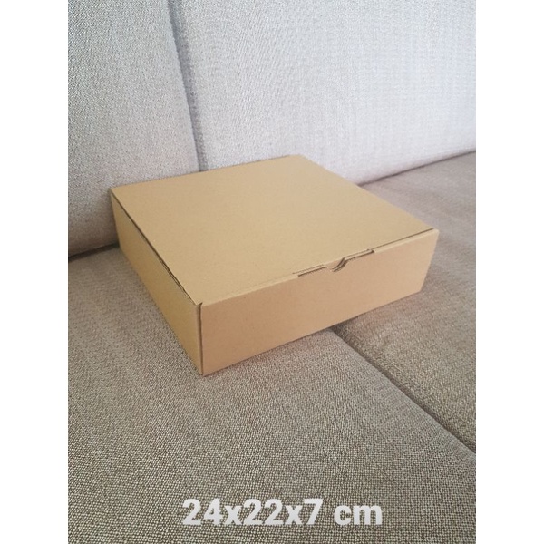 

Kardus Box uk. 24x22x7 cm Kotak Karton Die.Cut