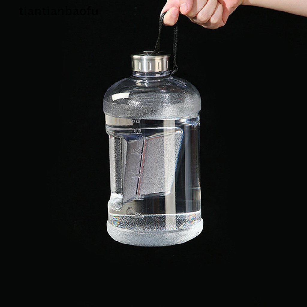 Botol Air Shaker Kapasitas Besar 2.2L Bahan Plastik Dengan Gagang Untuk Olahraga Lari Gym Fitness