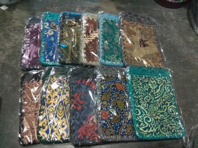 (BISA COD) TAS SELEMPANG RAJUT BATIK UKURAN BESAR 24x15 cm  - TEMPAT UANG DAN HP - SOUVENIR MURAH