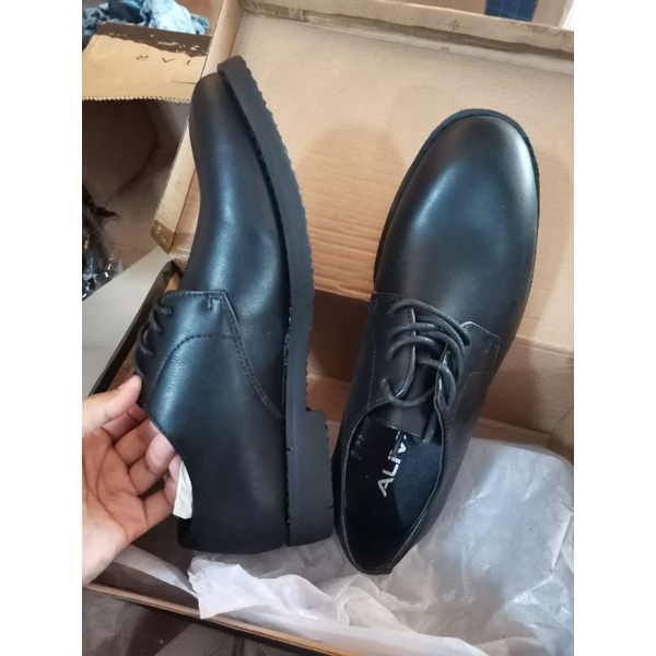 Alive Sepatu Pria Oswald Black