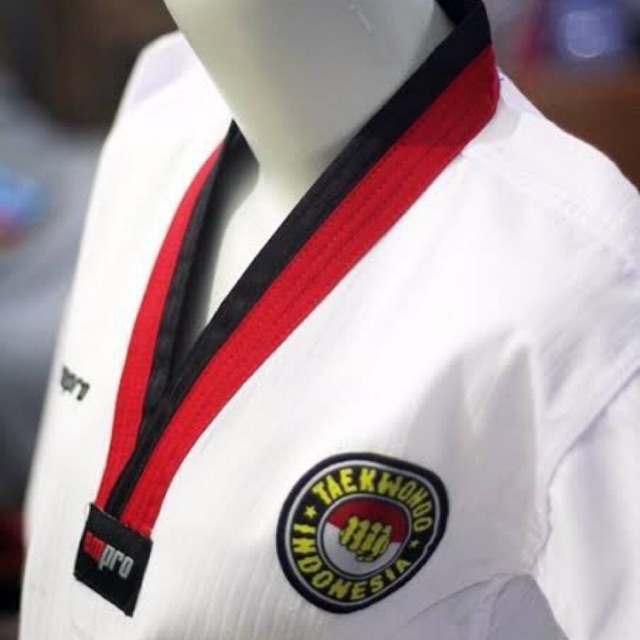 EMPRO dobok taekwondo