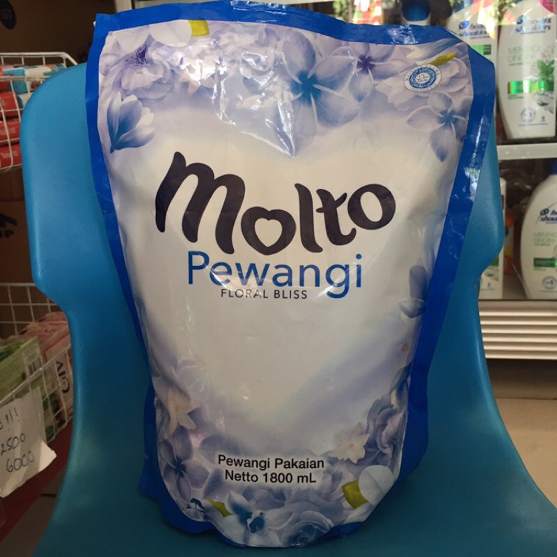 Molto Pewangi 1800 mL