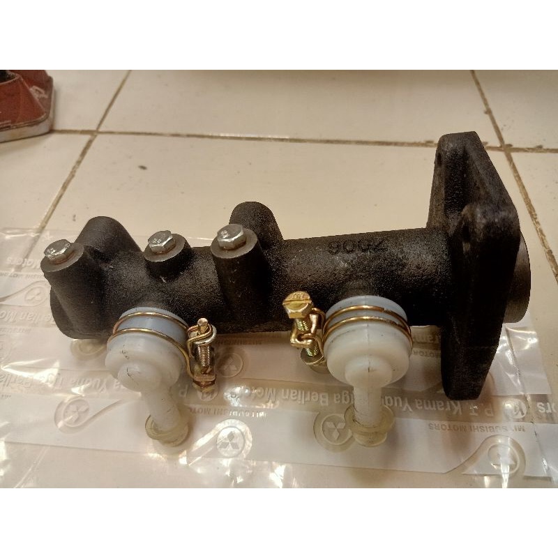 Brake Master Assy Canter 135 MB-295340